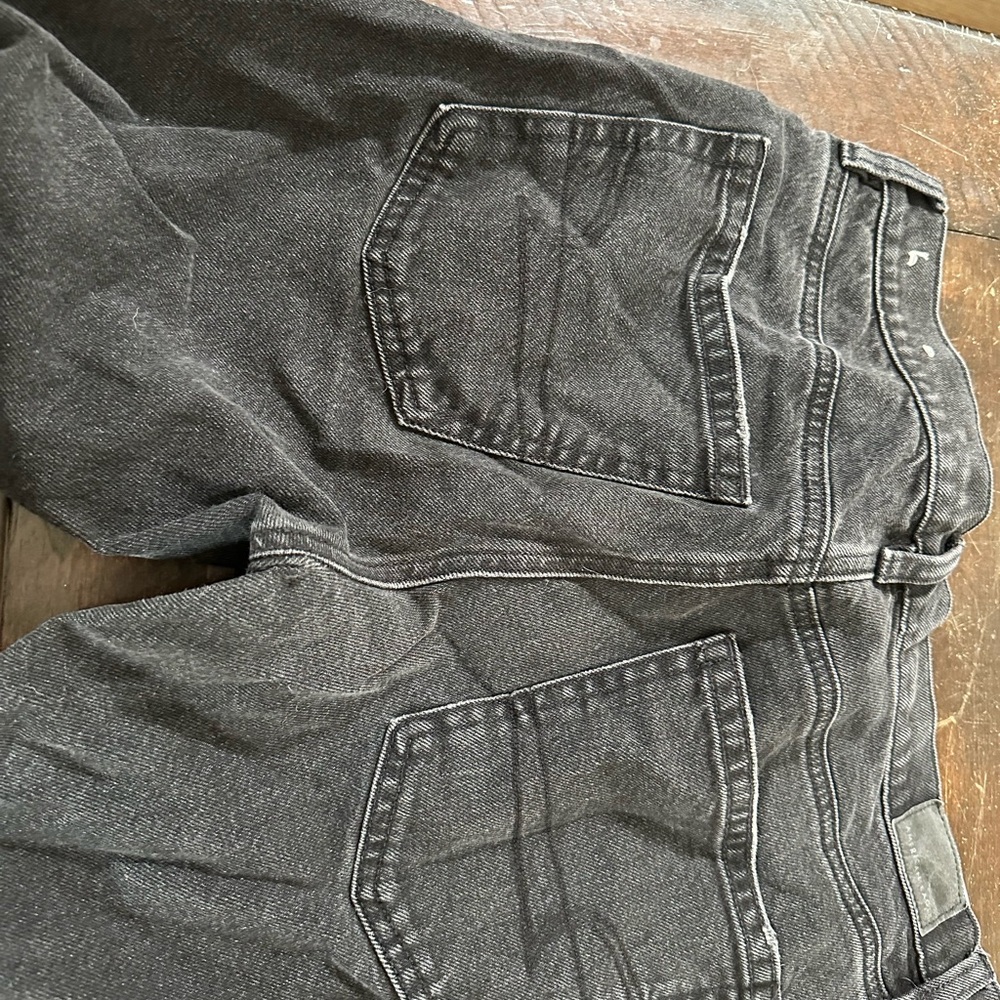 American eagle 90s skinny jeans, size 8!